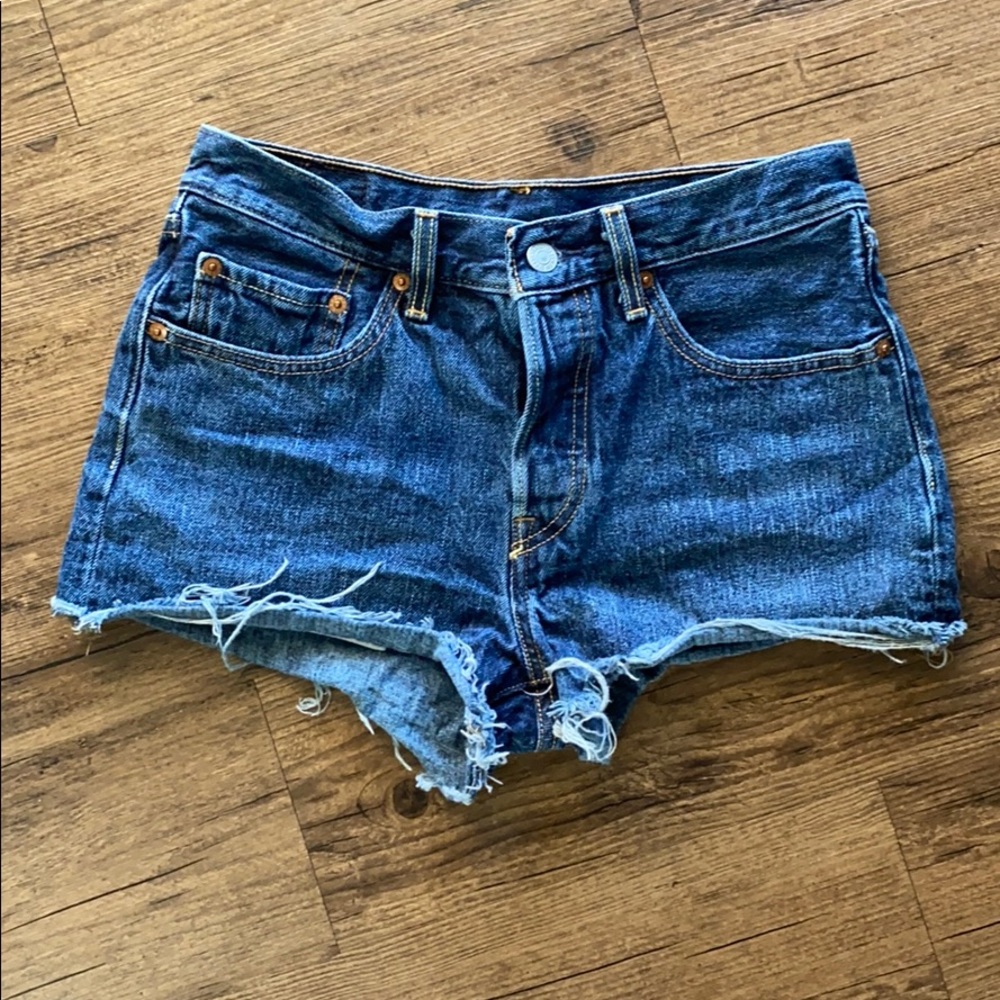 Levi’s 501 cutoff shorts size 26 waist